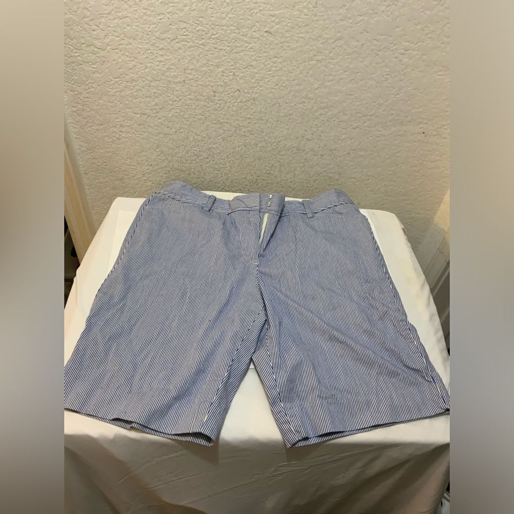 Talbots Shorts Women Perfect Short Blue White Striped Bermuda Chino Stretch 8P